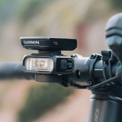 svetlo-hori-900-predne-7f-usb-cierne-d4